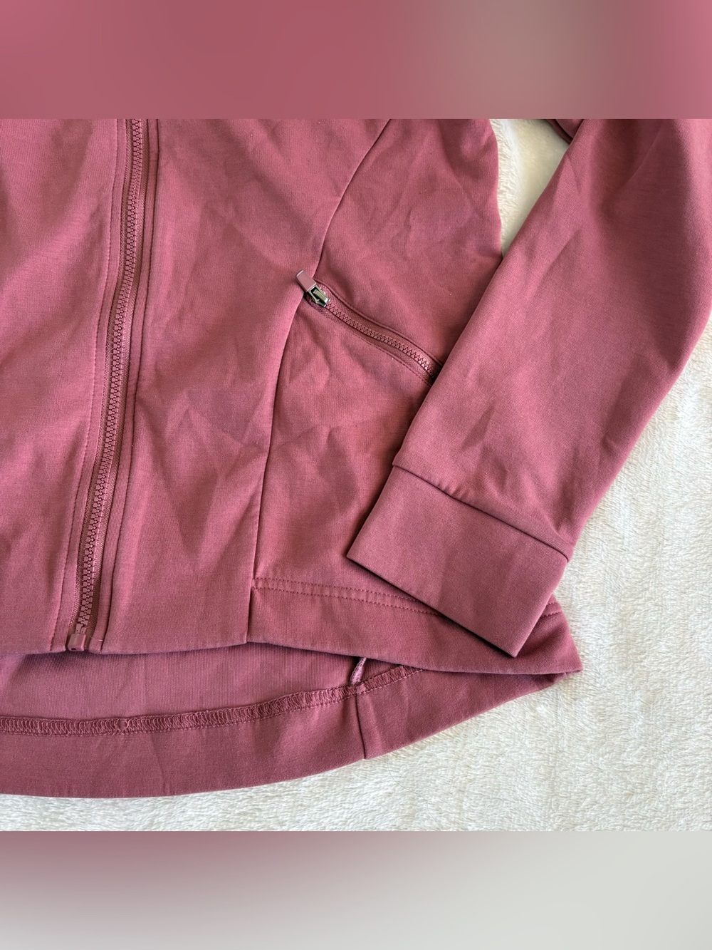 Fabletics dusty rose athletic set - Picture 3 of 7